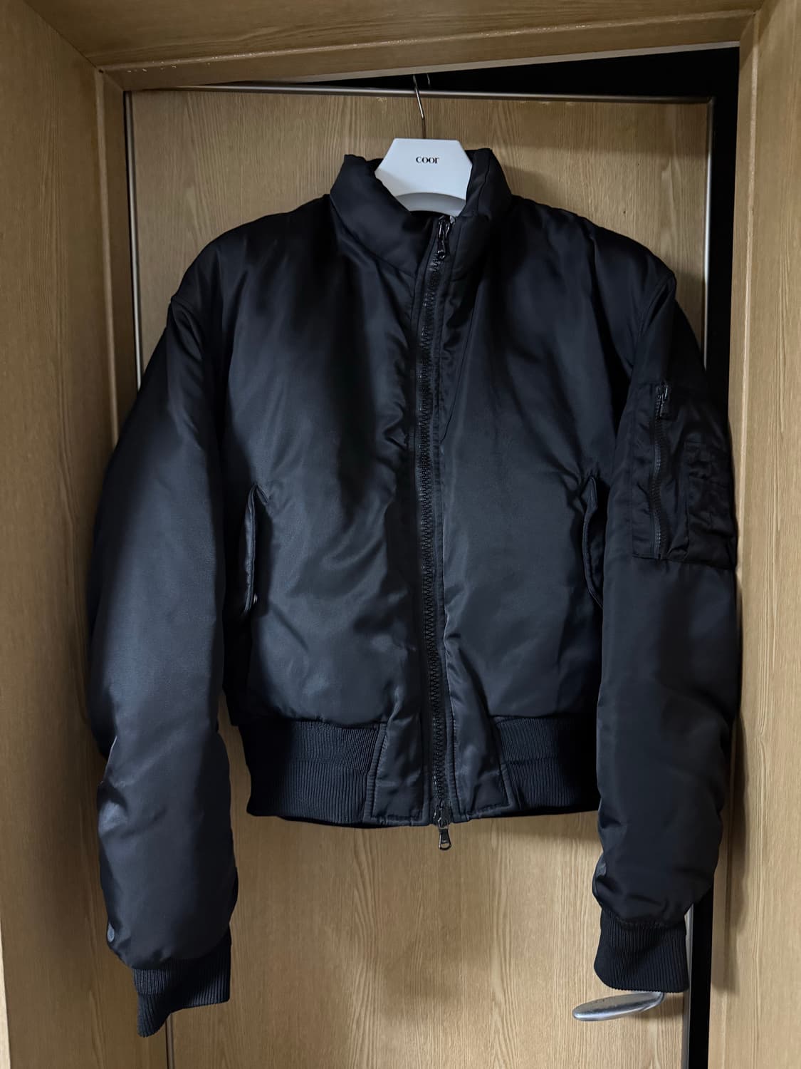 [M] 쿠어 스탠드 칼라 넥 다운 푸퍼 상품이미지1