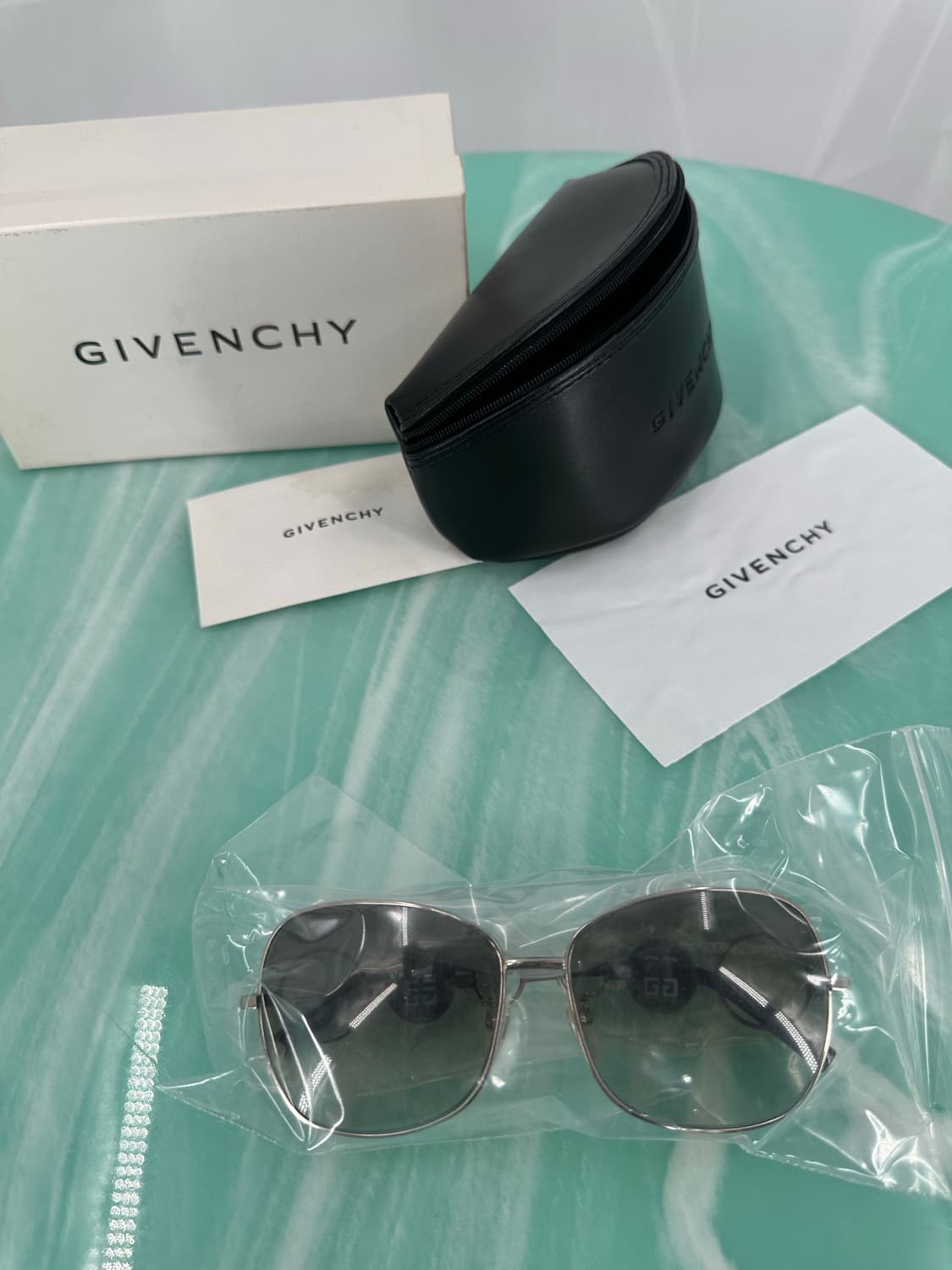 [정품 새상품 무료배송] 지방시 여성 선글라스 상품이미지3