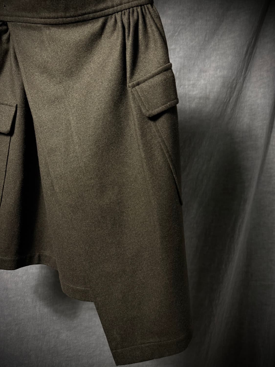 꼼데가르송 비대칭 벨트 스커트 상품이미지3