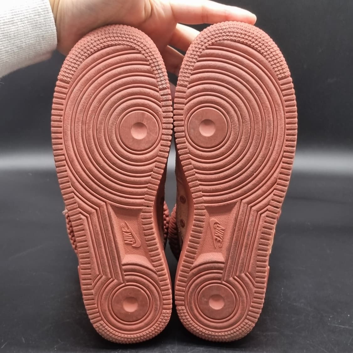 나이키 SF에어포스1 하이 스니커즈250 상품이미지3