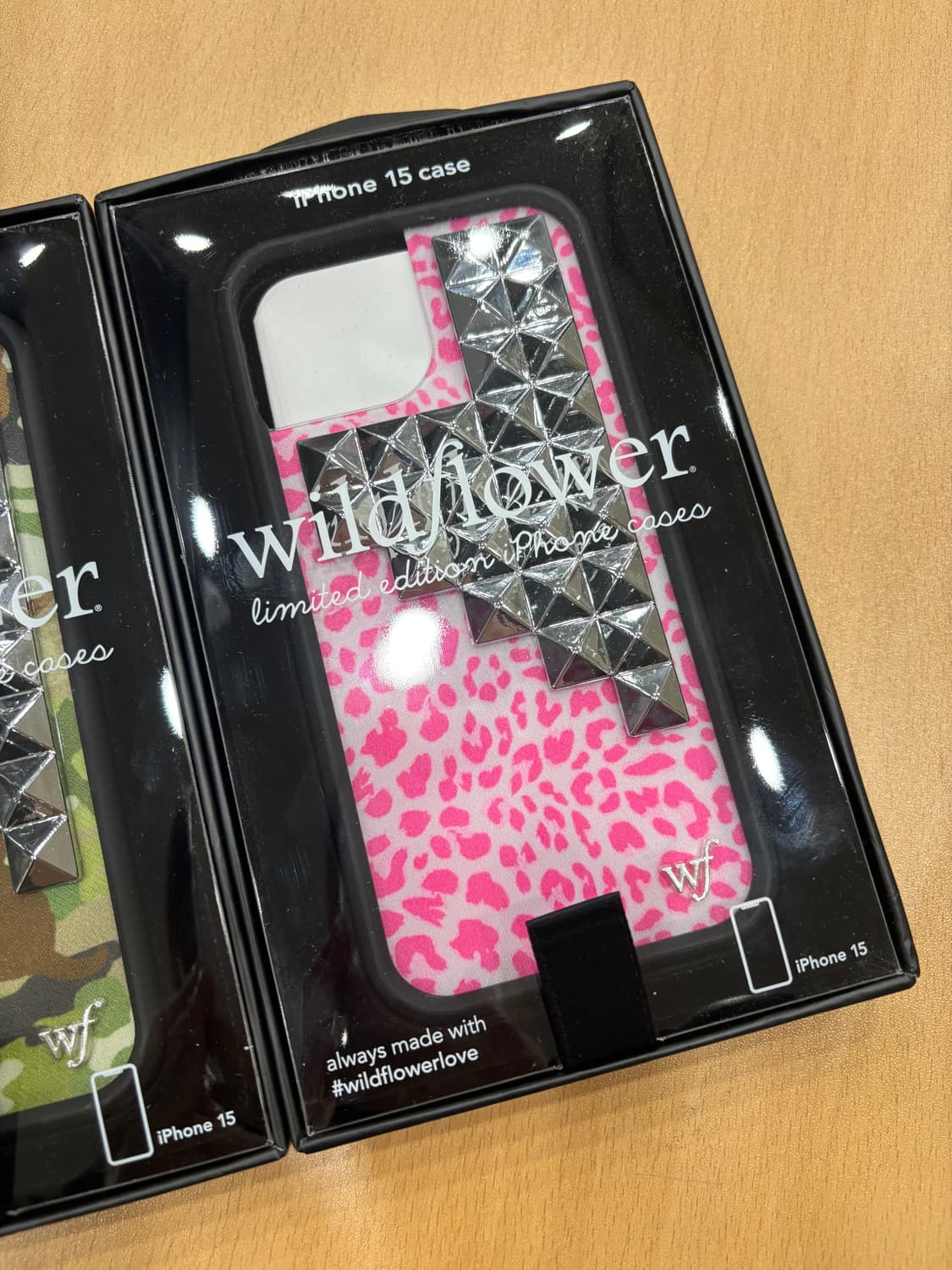 (새상품)와일드플라워 스터드 아이폰15 케이스 갸루케이스 상품이미지2