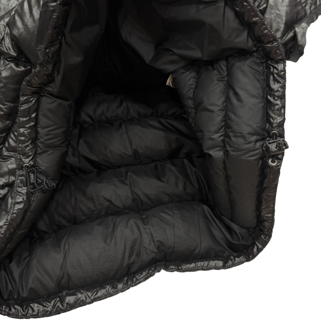 몽벨 여성 900 필파워 하프 구스다운 유광 나일론 패딩 블랙 L 100 상품이미지7
