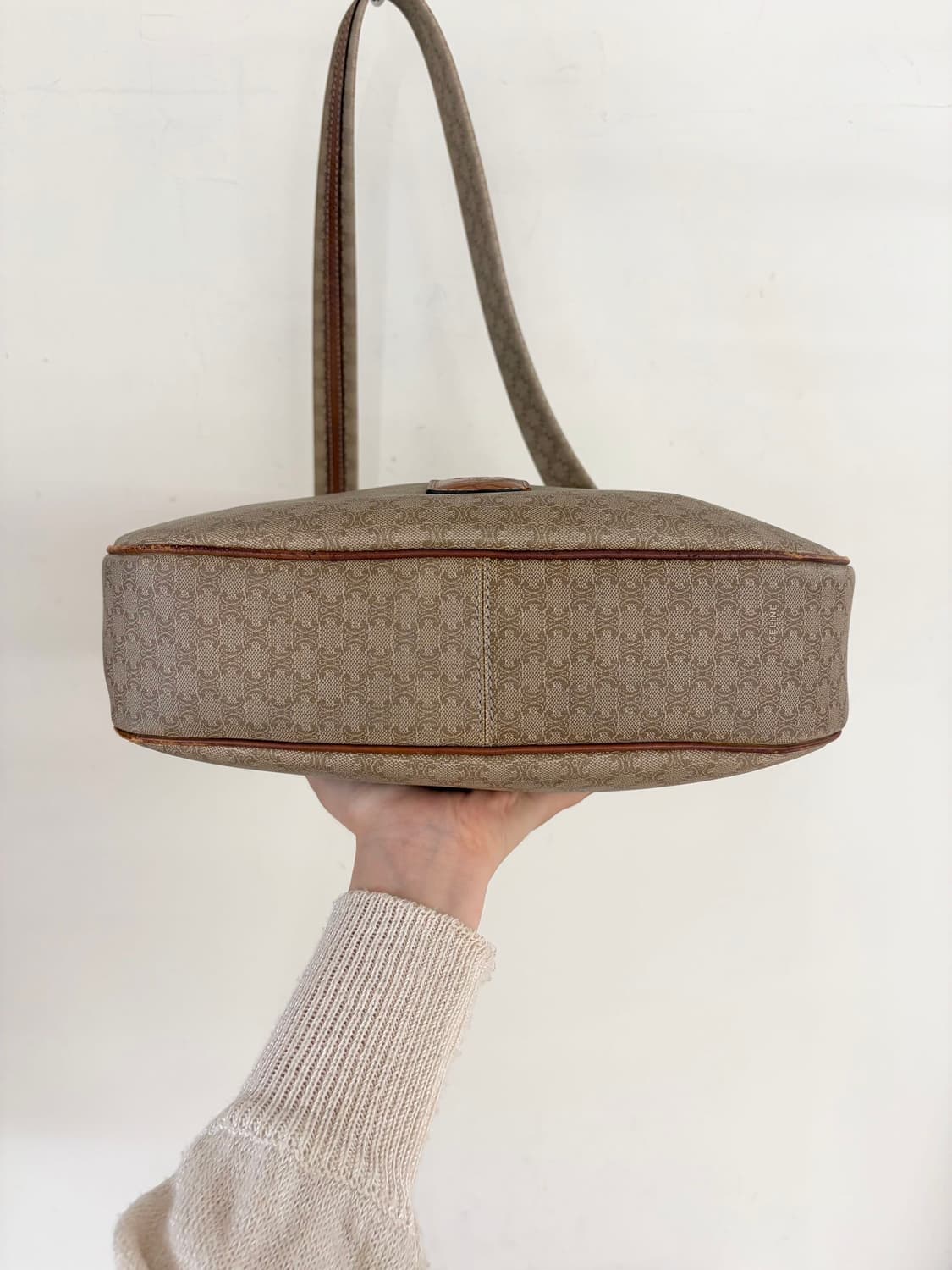 셀린느 베이지 마카담 캔버스 호보 숄더백  상품이미지6