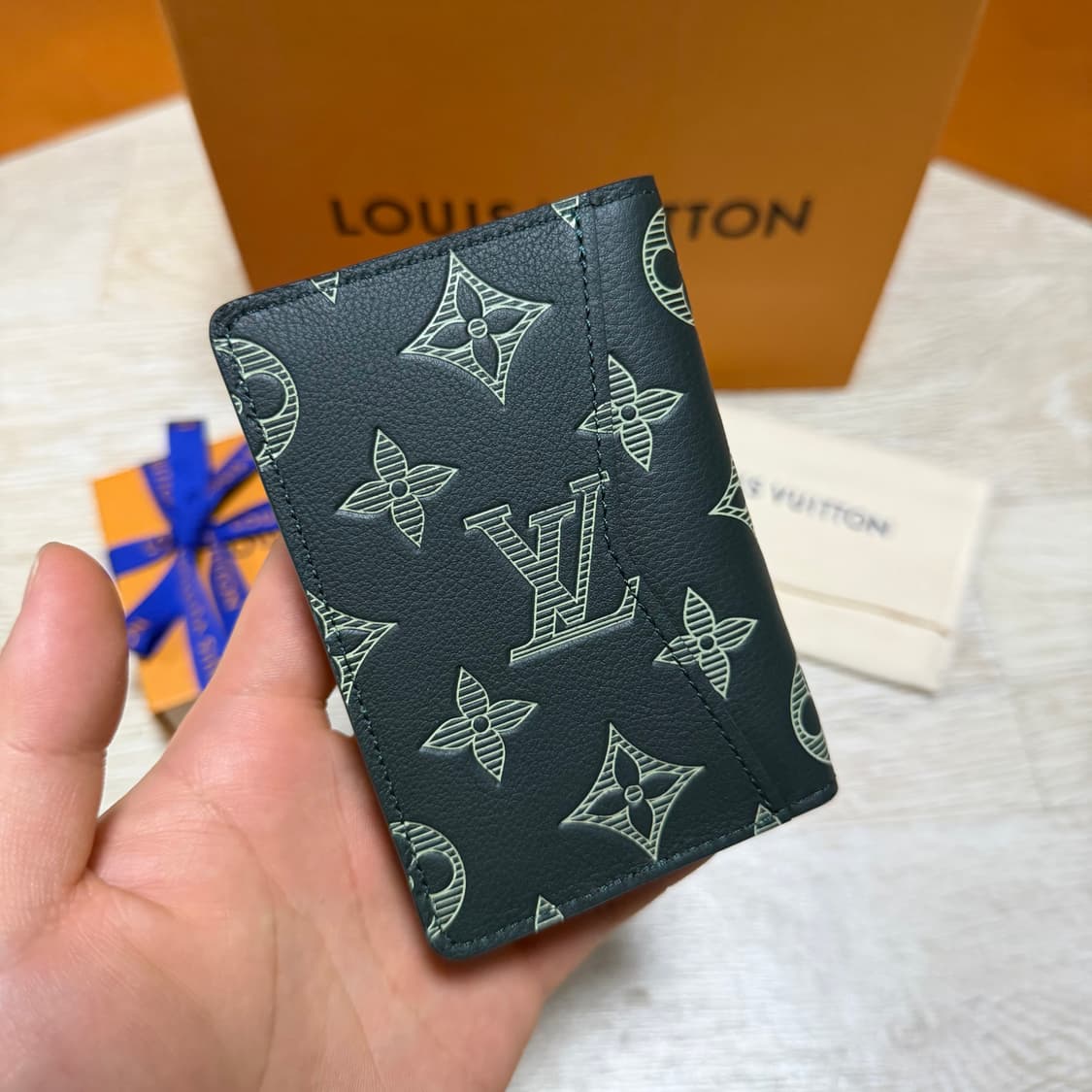 [새상품/선물가능] 루이비통 쉐도우 모노그램 오거나이저 카드지갑 상품이미지3