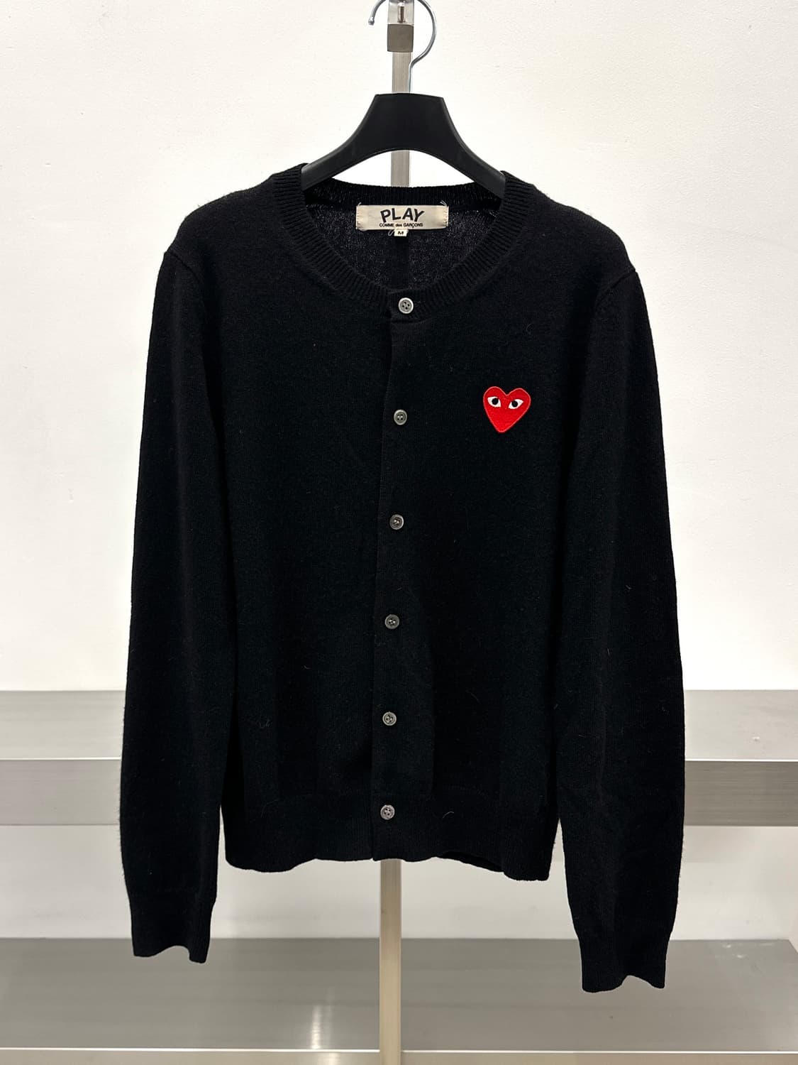 꼼데가르송 레드와펜 블랙 울 가디건  상품이미지3