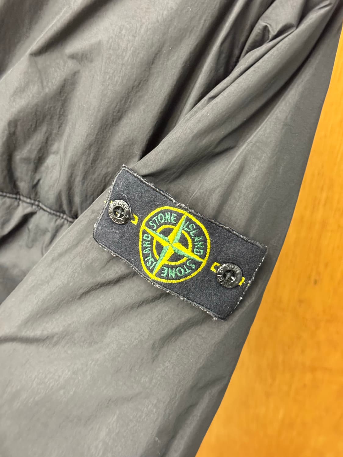 스톤아일랜드 19fw 크링클랩스 경량패딩 상품이미지6