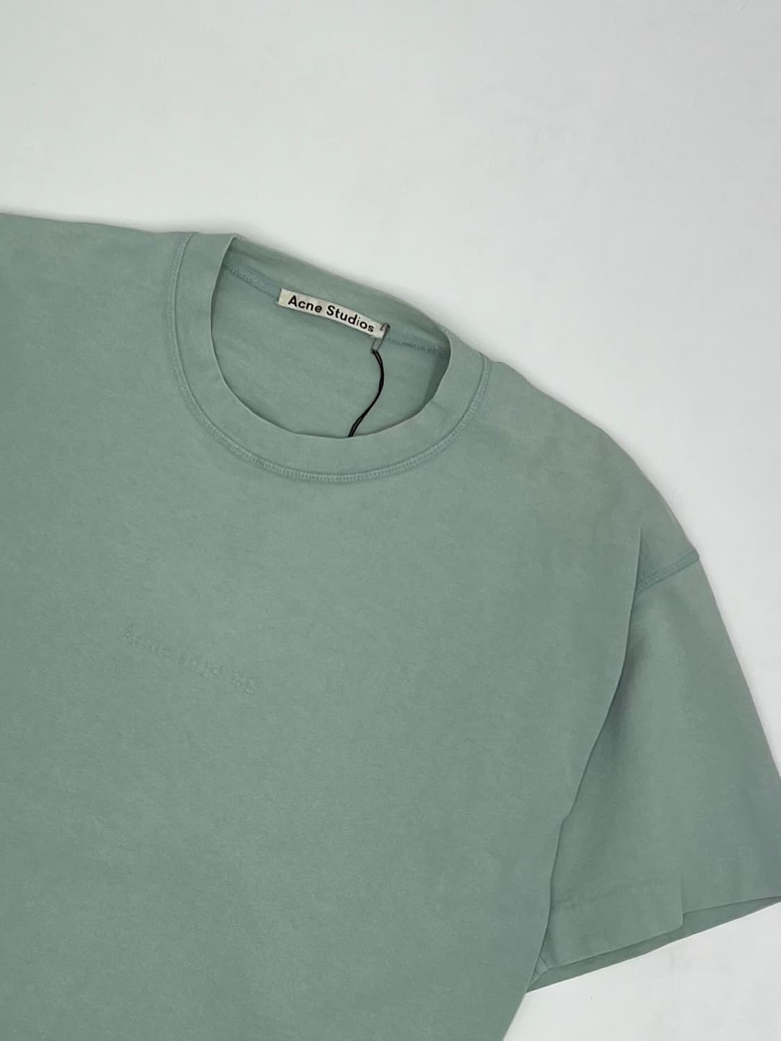 아크네 스튜디오 크롭 반팔 티셔츠 상품이미지2