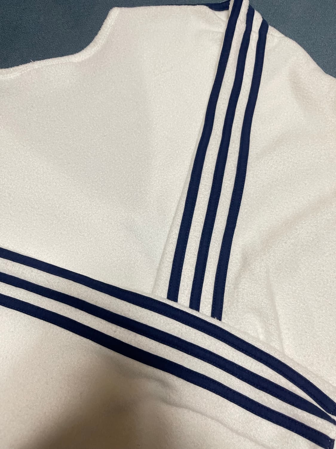 아디다스 후리스 크롭 가디건 상품이미지7