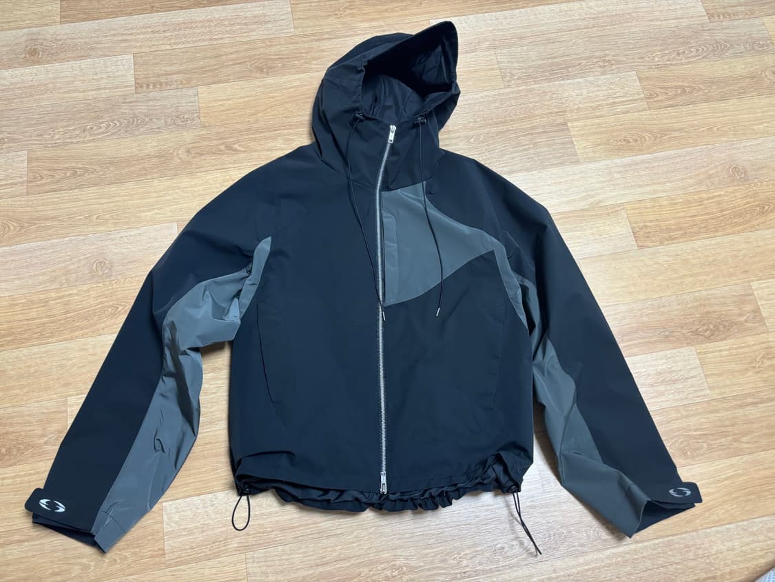 그레일즈 에센셜 쉘 자켓 블랙 2사이즈 판매합니다 상품이미지2