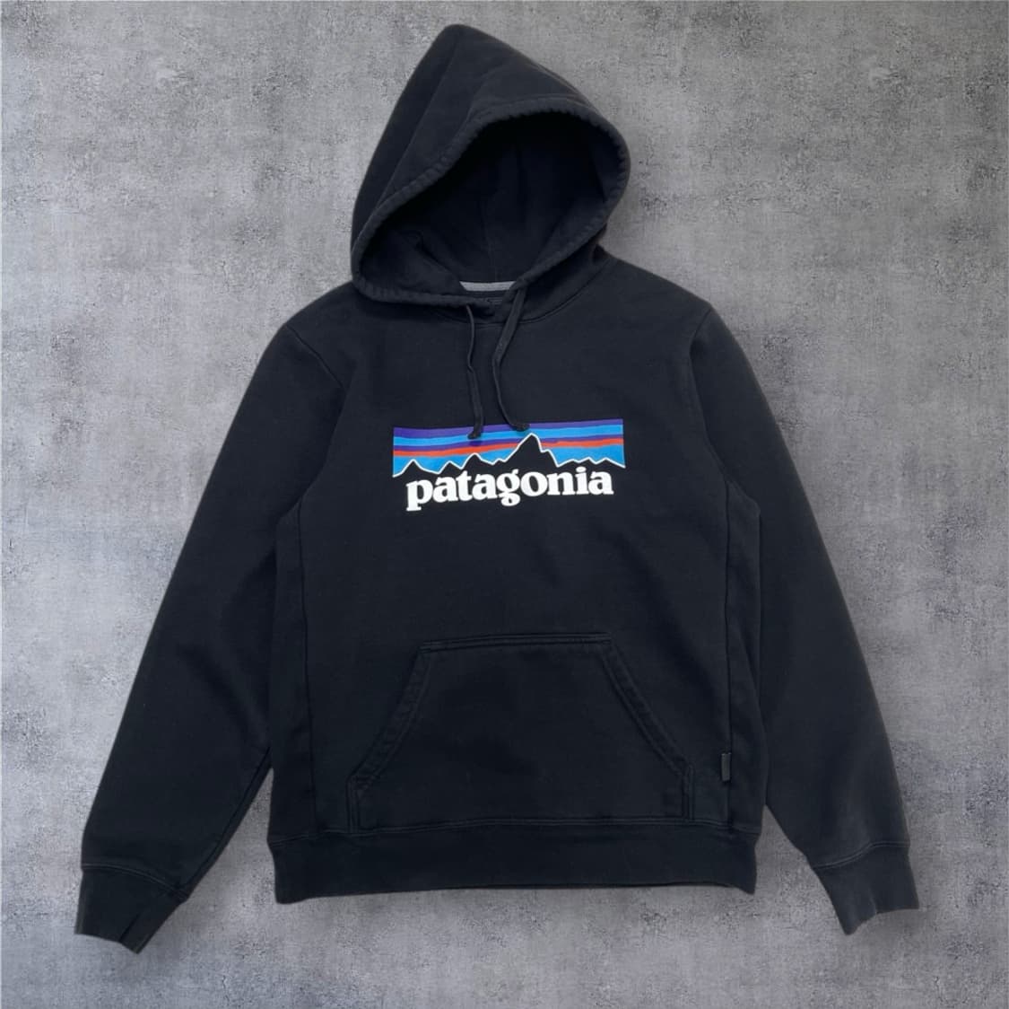 파타고니아 Patagonia 블랙 P-6 업라이절 기모 후드티 S 상품이미지1