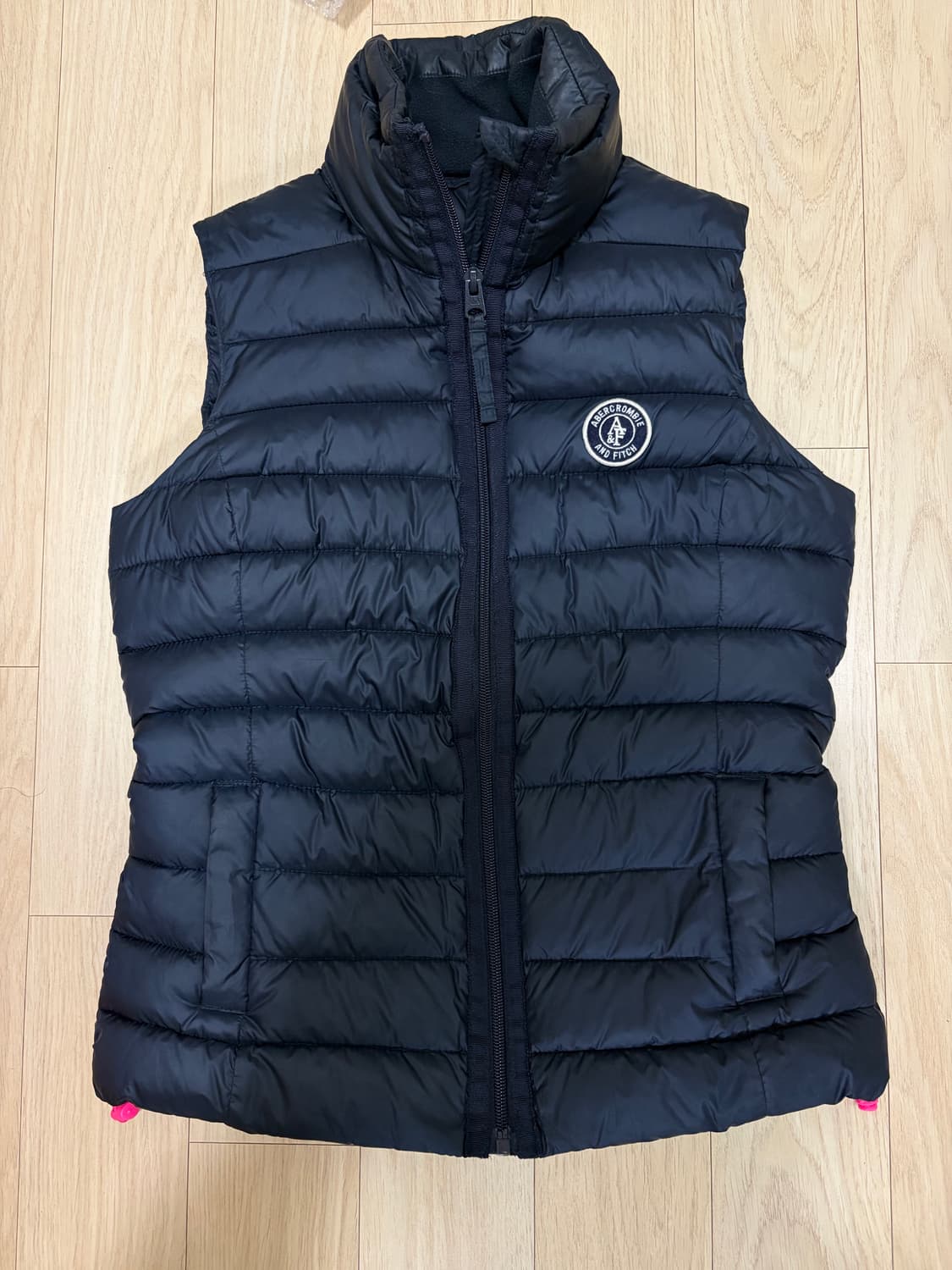 아베크롬비 레어템 크롭 패딩조끼 s 상품이미지1