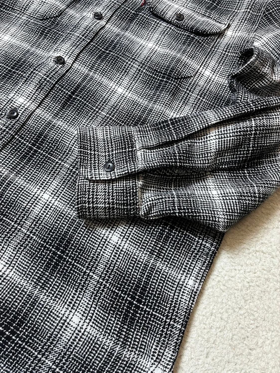 리바이스 25ss 후드 클래식 워커 셔츠 PN6704 상품이미지5