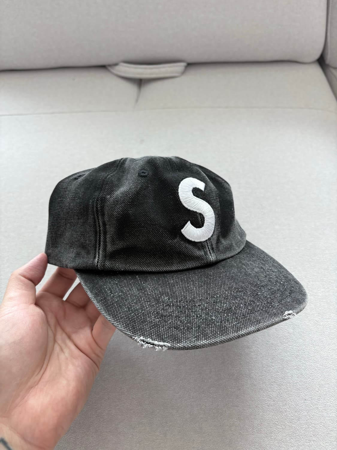 슈프림 정품 fw24 피그먼트 캔버스 블랙 s로고 캡 상품이미지2