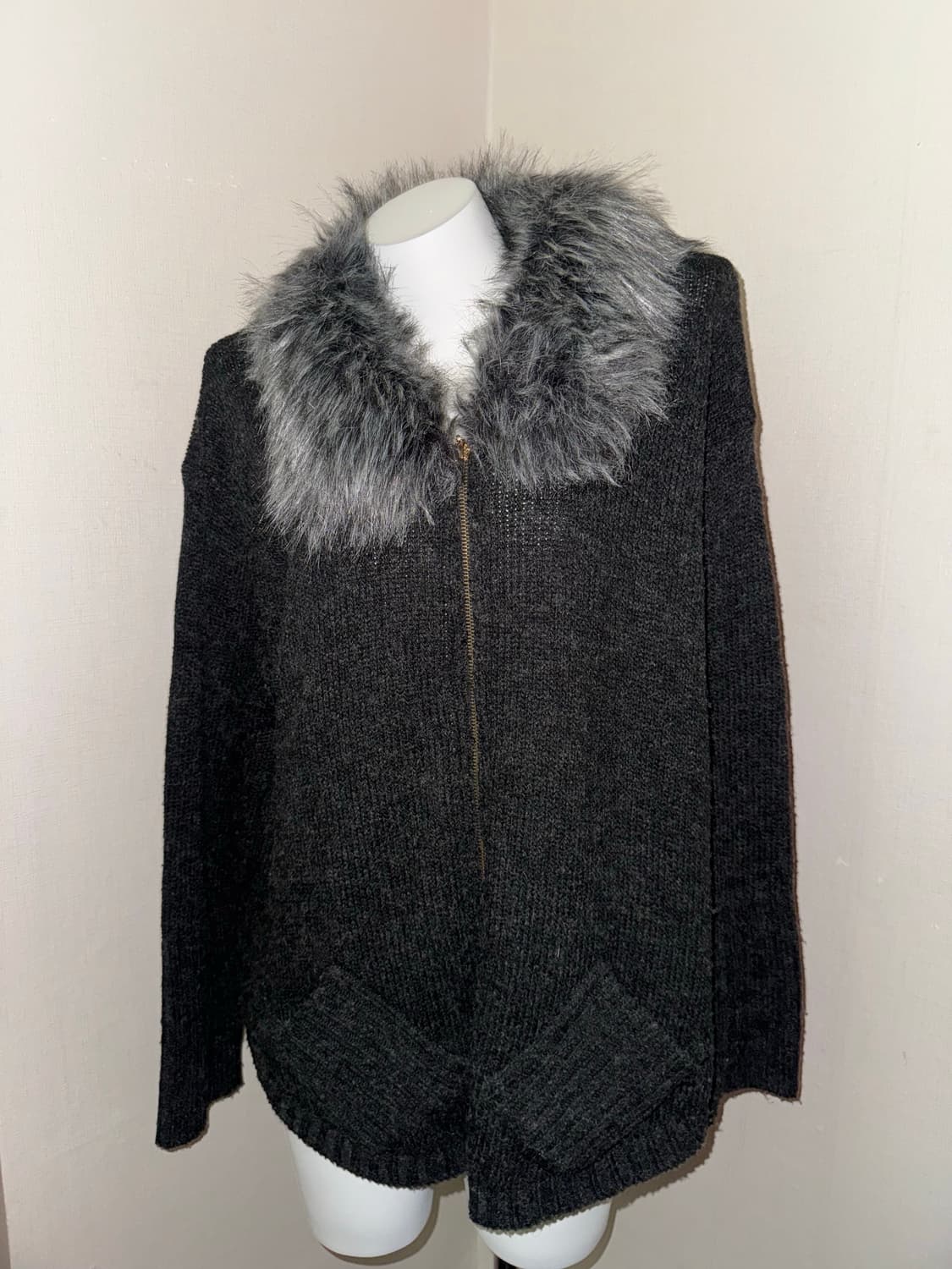 Fur hooded zip-up 상품이미지1