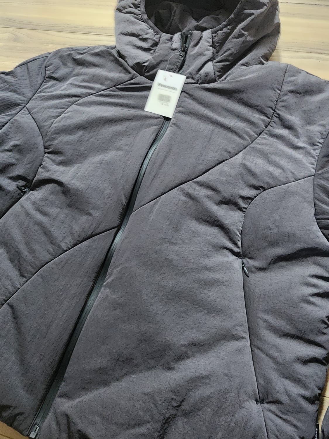 에잇세컨즈후드절개경량패딩점퍼차콜L 상품이미지4