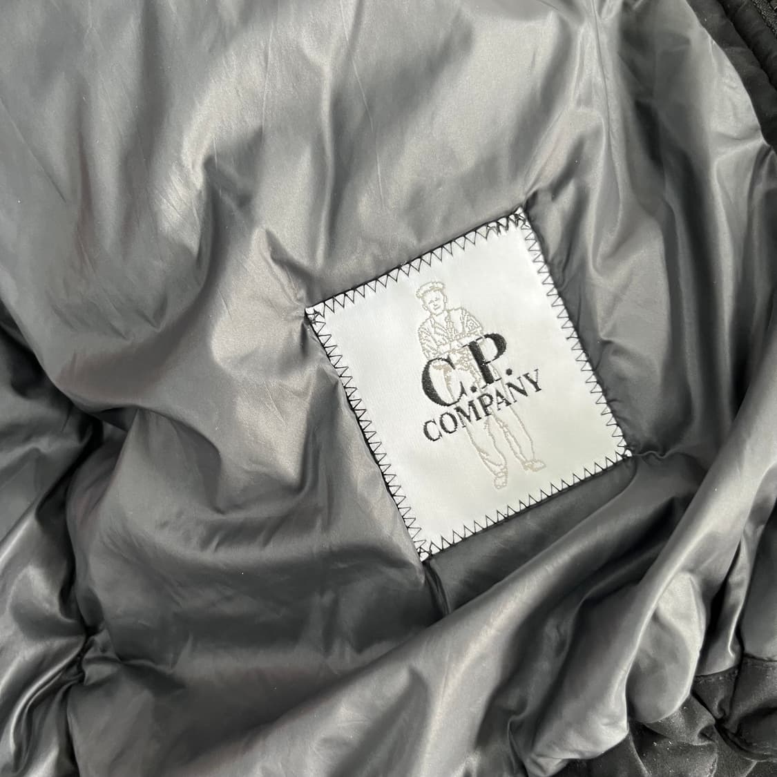 Cp컴퍼니 렌즈와펜 후드점퍼 14y(성인여성가능) 상품이미지7