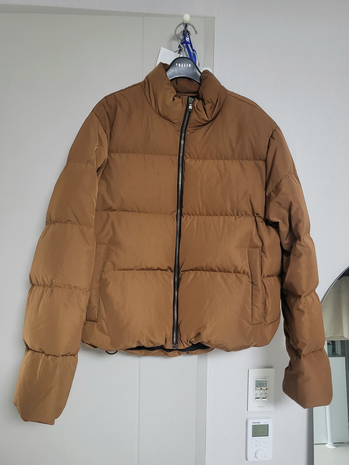 더니트 컴퍼니 구스다운 패딩 남여공용xs 상품이미지1