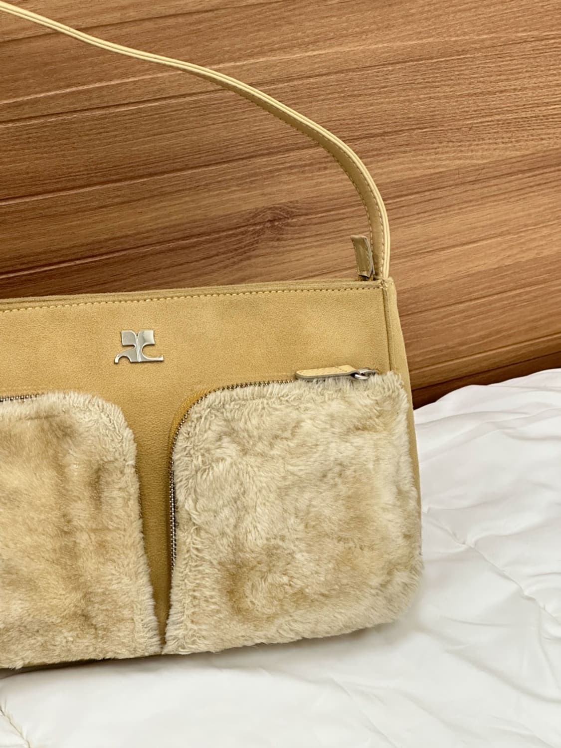 courreges / 꾸레쥬 베이지 스웨이드 퍼 숄더백  상품이미지7