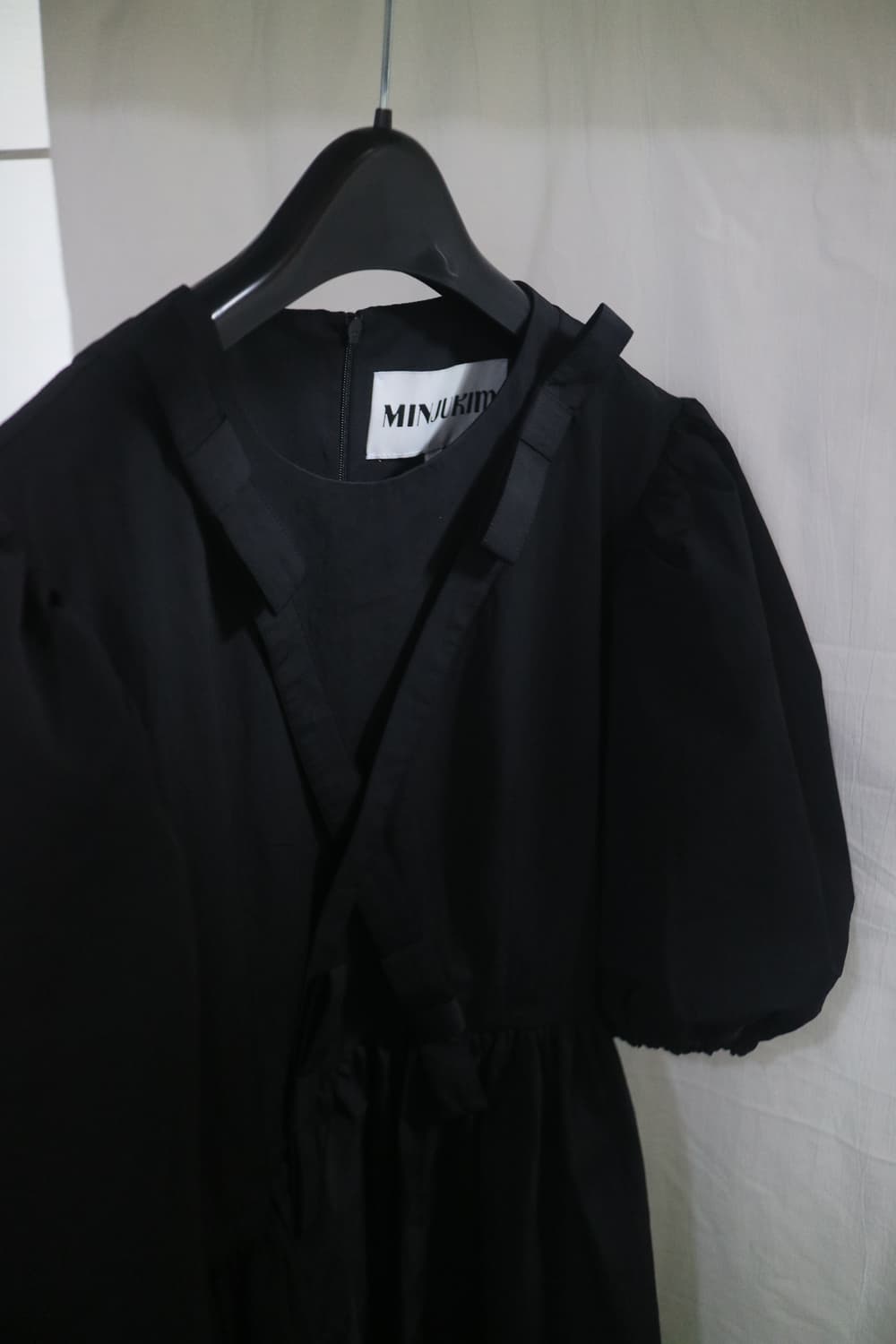 MINJUKIM PUFF MINI DRESS - BLACK (가격제안!) 상품이미지6