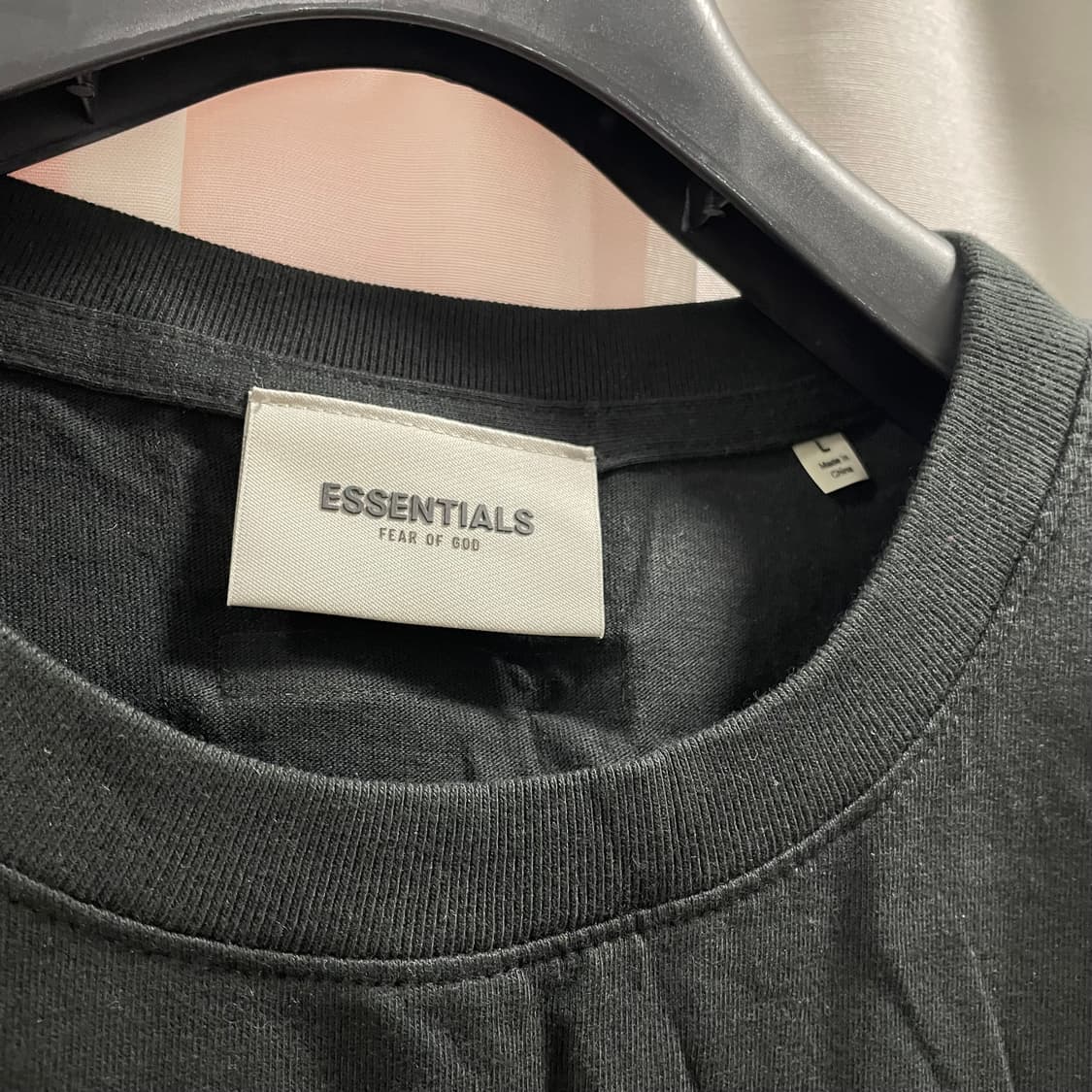 피어오브갓 에센셜/ 체스트 로고 숏슬리브 티셔츠 블랙/ L 상품이미지4