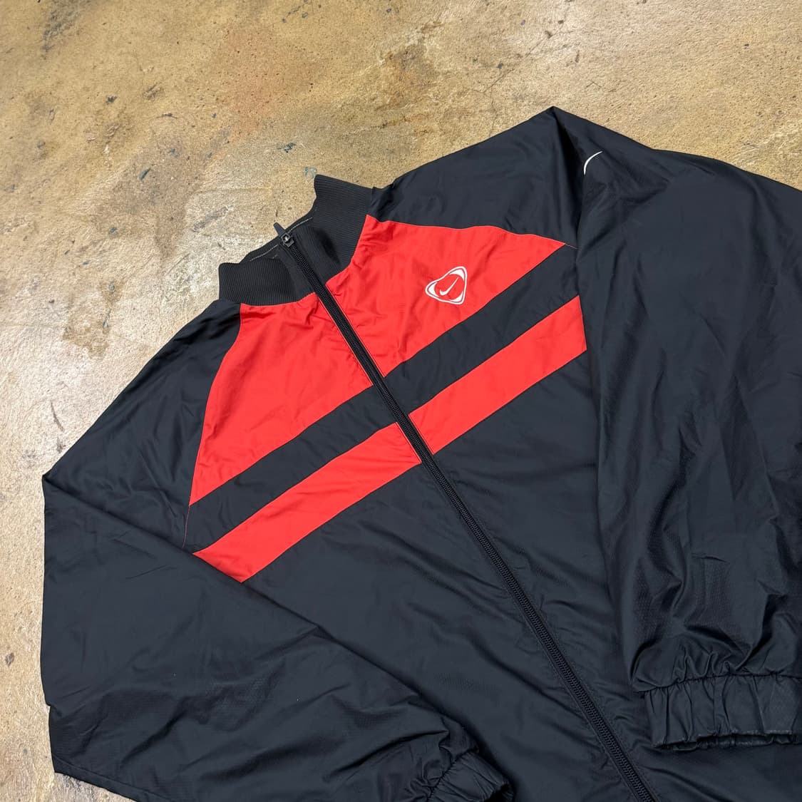 [정품/XL] 나이키 블랙 레드 바람막이 자켓 b8 상품이미지1