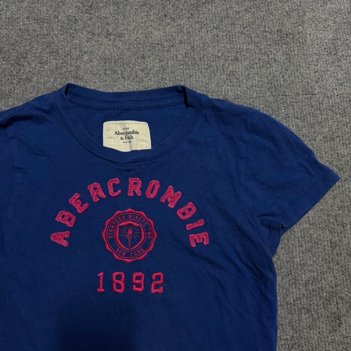 딱붙핏 아베크롬비 블루 반팔티 M 상품이미지1