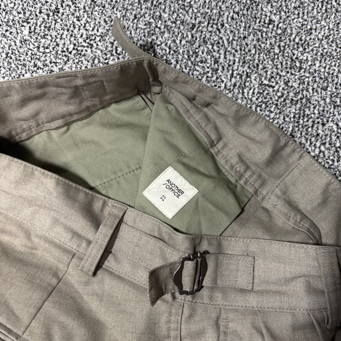 어나더오피스 산티아고 슬랙스 밤부 (1) 상품이미지3