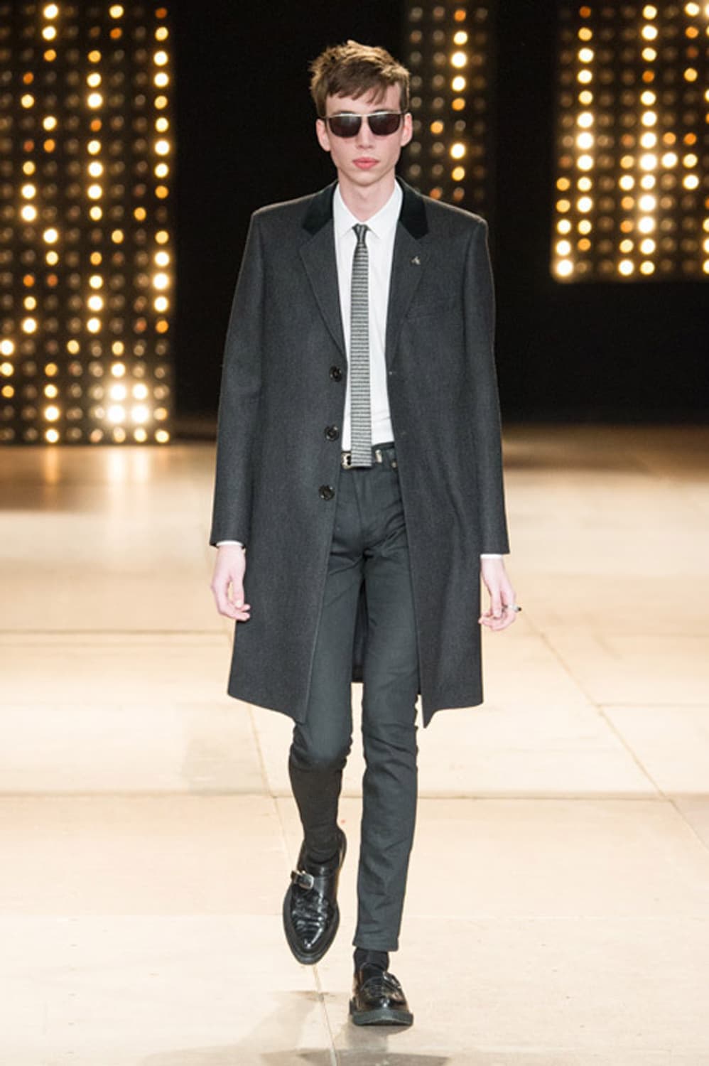 생로랑 14FW 벨벳라펠 체스터 필드 코트 상품이미지10
