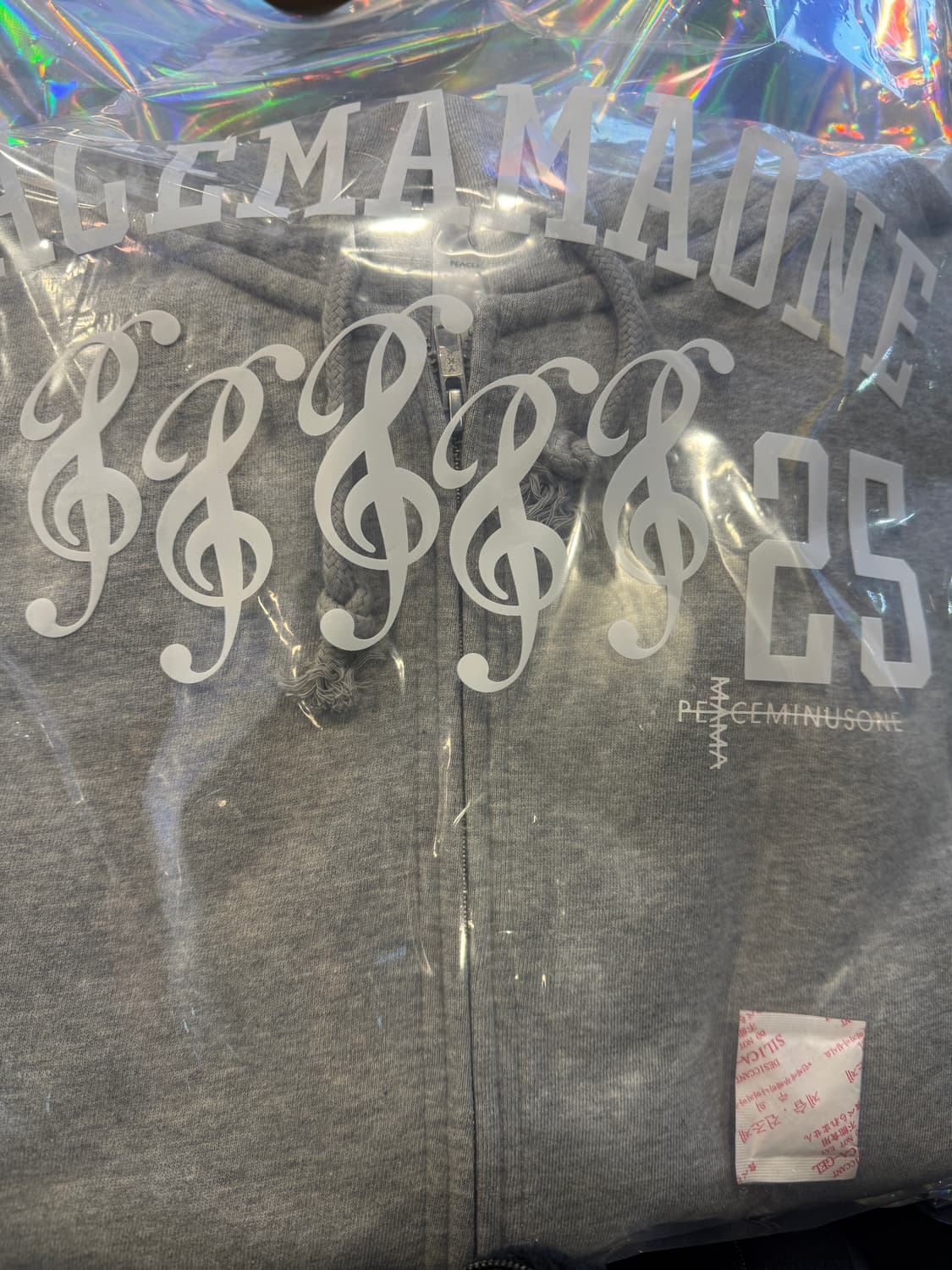 피마원 마마 피스마마원 후드 집업 새상품 팔아요  상품이미지1