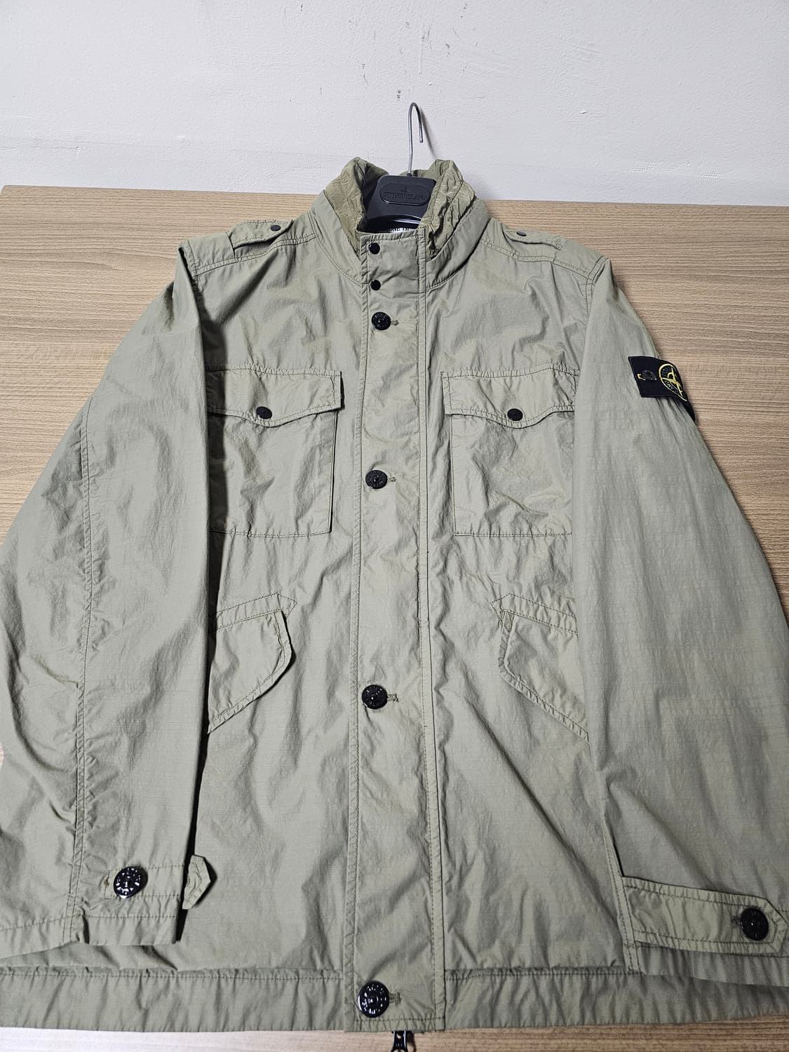 스톤아일랜드 나슬란 라이트 와트로 필드자켓 상품이미지3