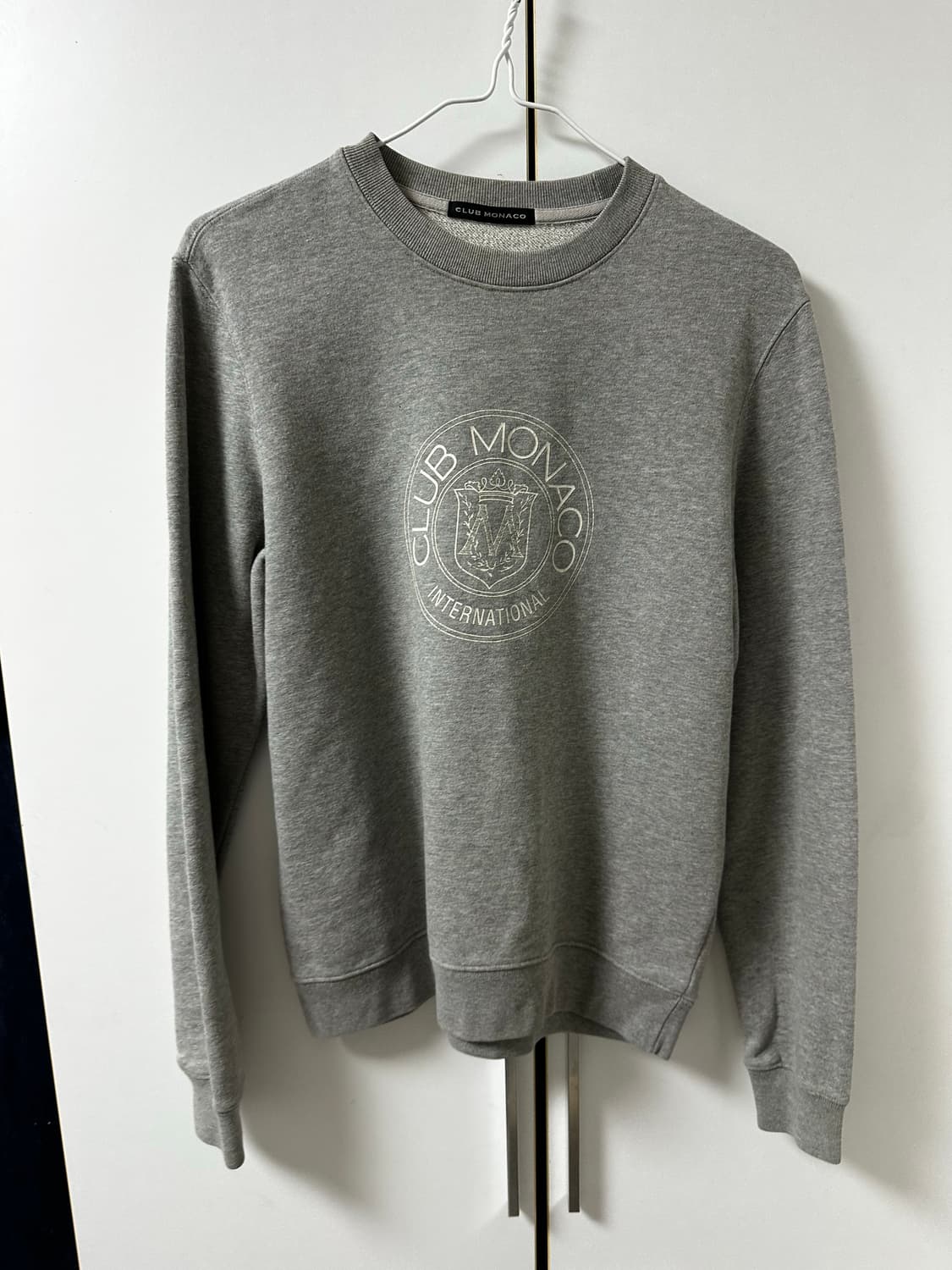 큽럽 모나코 맨투맨 상품이미지1