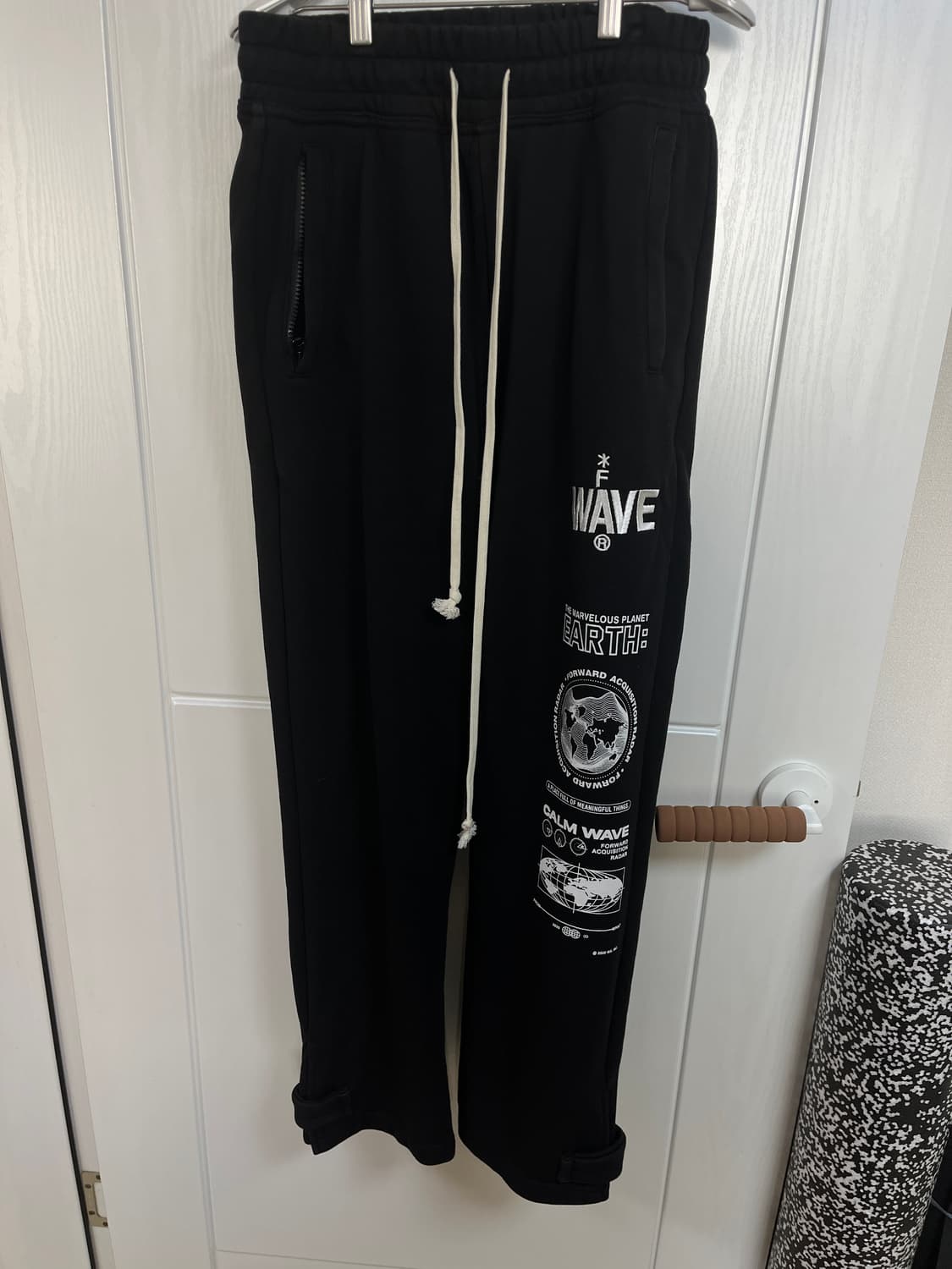 파 프롬 왓 트레이닝 팬츠 30~32 상품이미지3