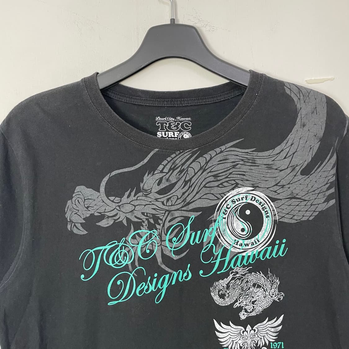 T&C Surf Designs Hawaii 블랙 드래곤 반팔 티셔츠 상품이미지2