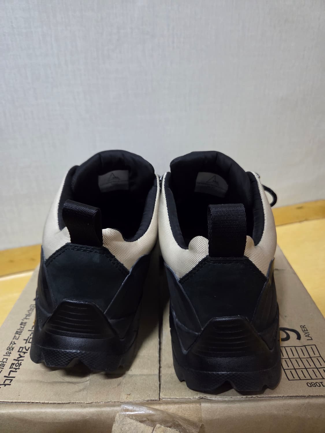 로아 하이킹 카타리나 샌드 41사이즈 상품이미지3