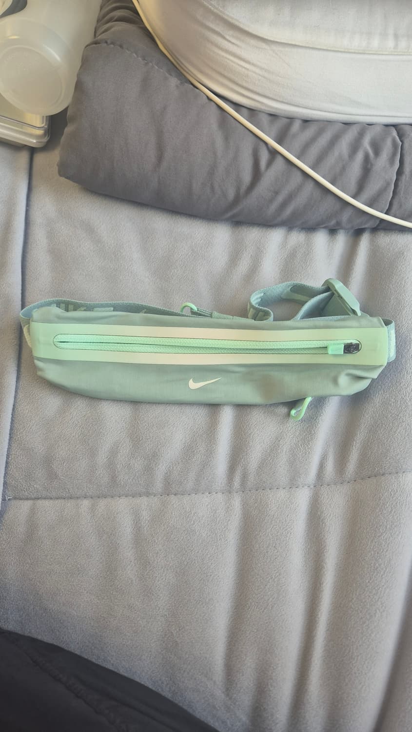 나이키 슬림 러닝 웨이스트백 상품이미지1