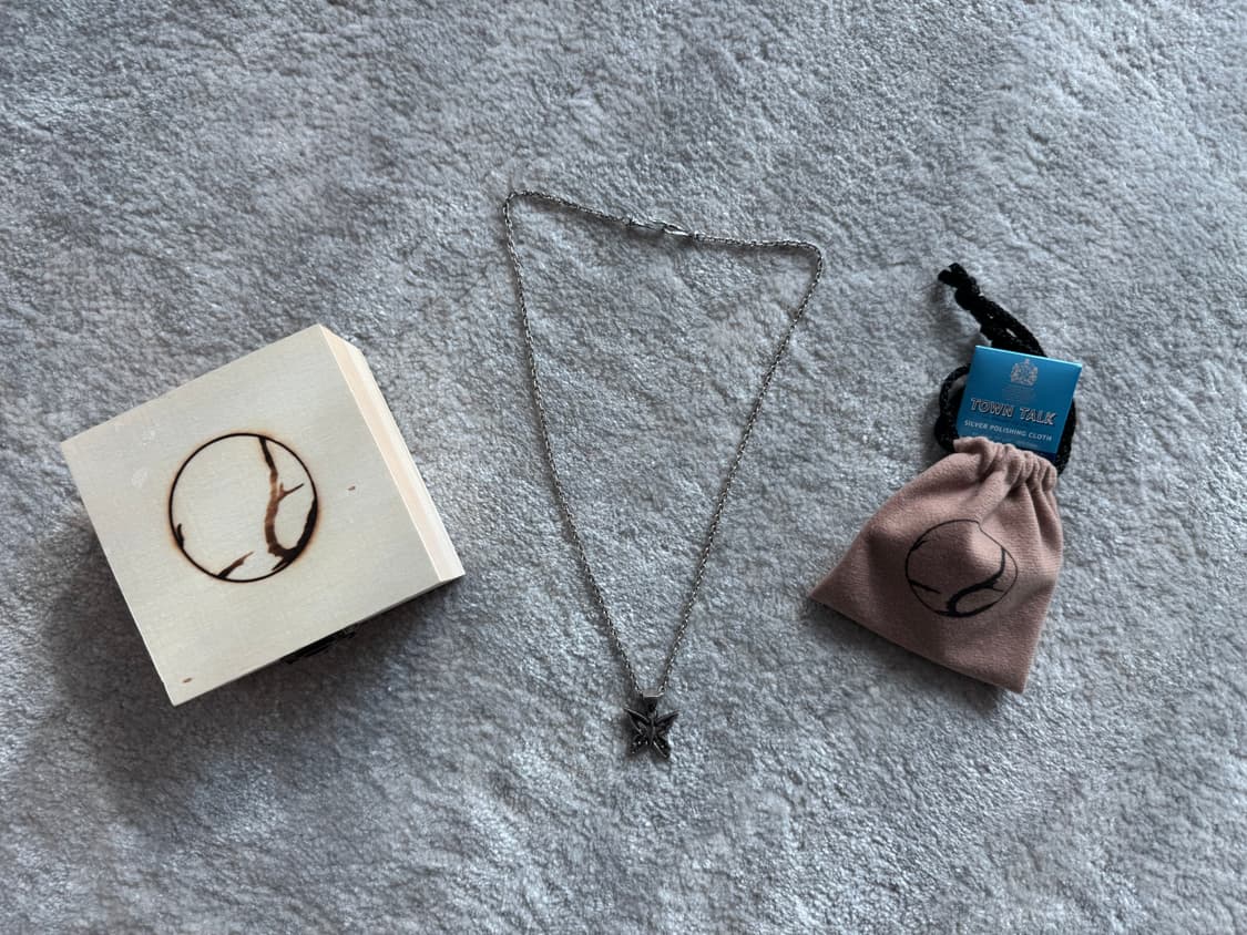 [바호스튜디오] 샤프 버터플라이 네크리스 실버 50cm 상품이미지3