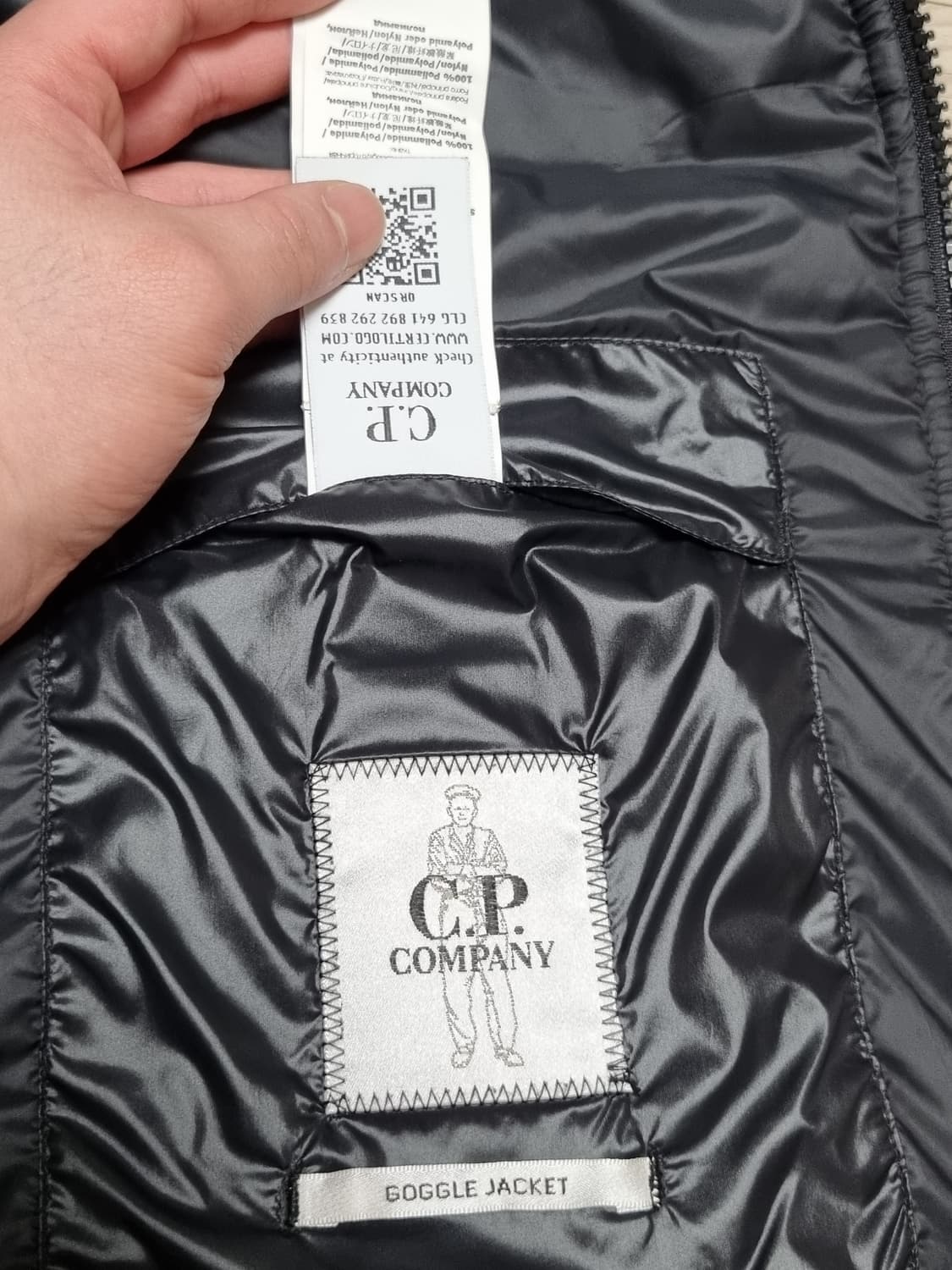 cp컴퍼니 쉘 조끼패딩 상품이미지6