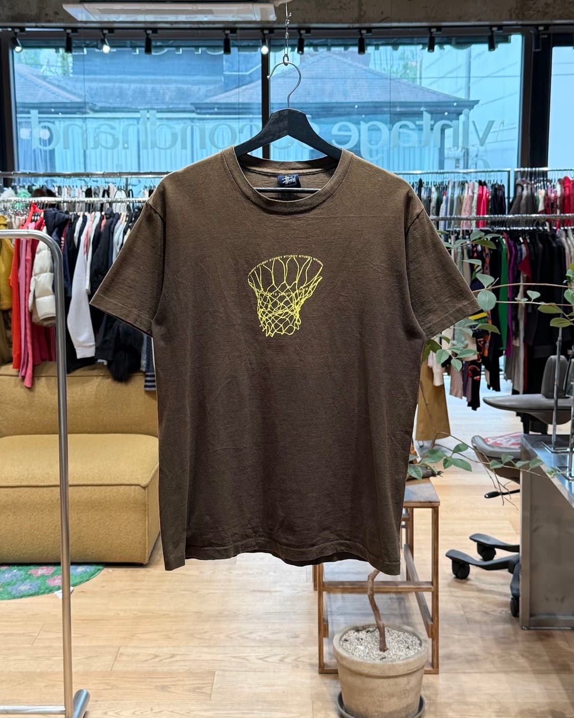 스투시 브라운 베스킷볼 림 그래픽 하프티  상품이미지1