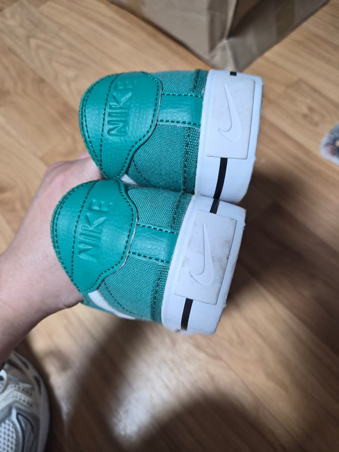 나이키 코트레거시 그린 275mm 상품이미지4