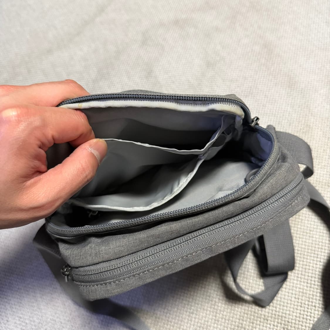 노스페이스 미니 크로스백 상품이미지6