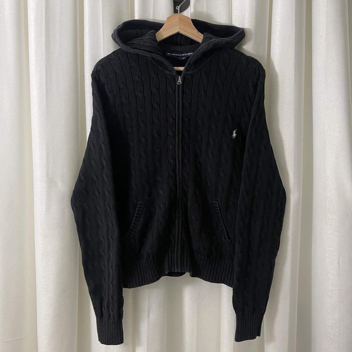 폴로 블랙 꽈배기 니트 후드집업 상품이미지1