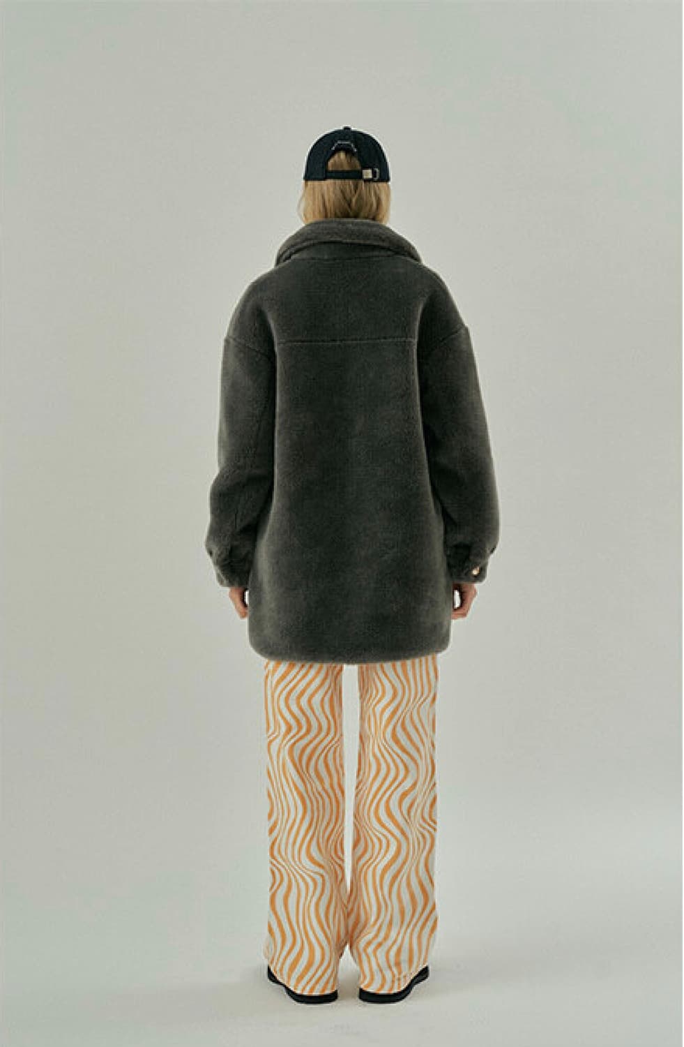 올리몰리 울혼방 페이크 무스탕 자켓 상품이미지2