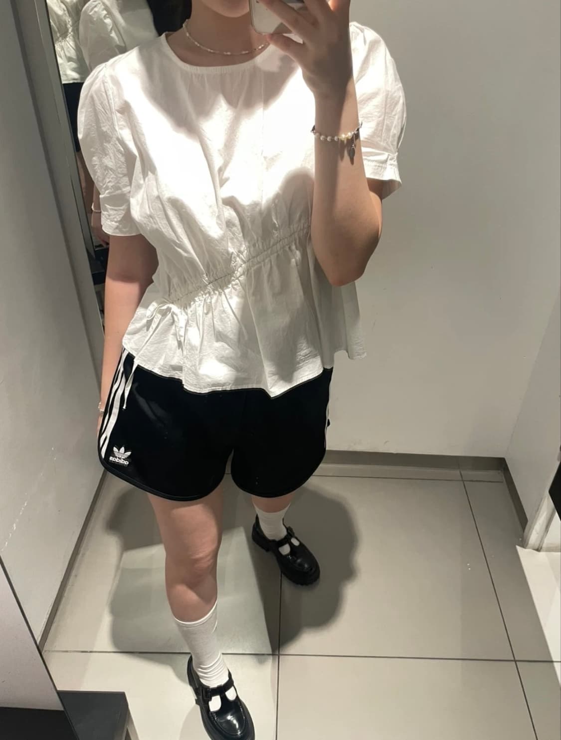 아디다스 새틴 숏팬츠 상품이미지1