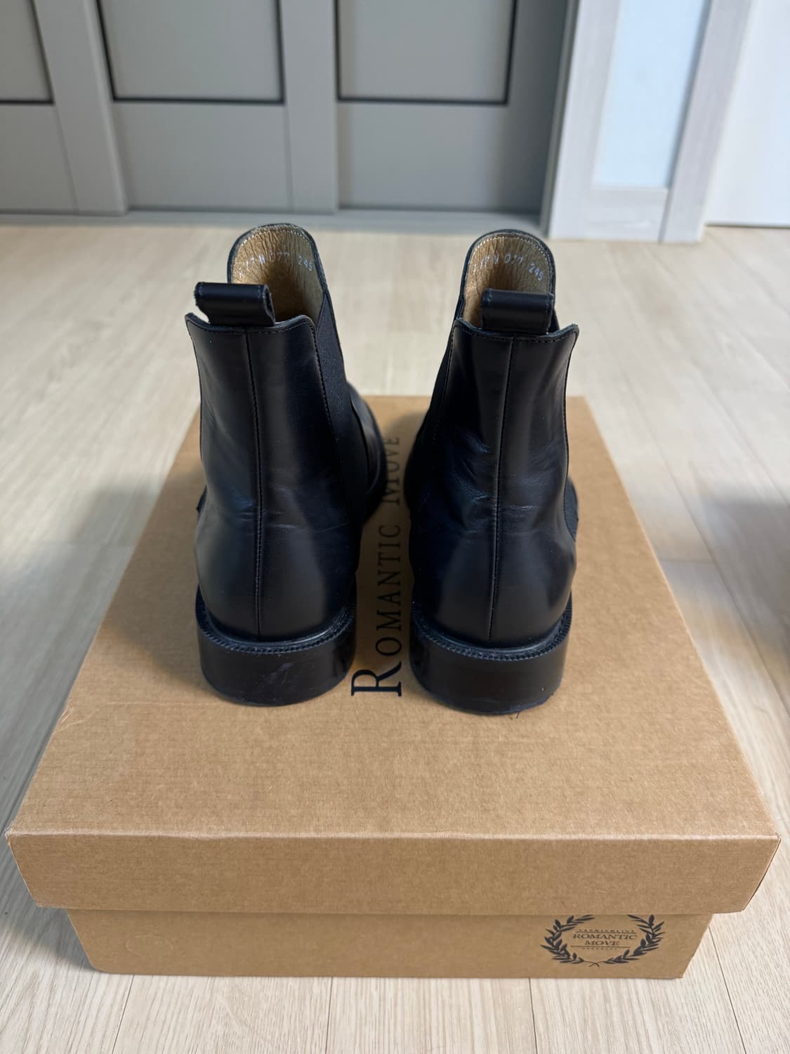 로맨틱무브 첼시부츠245mm 상품이미지4