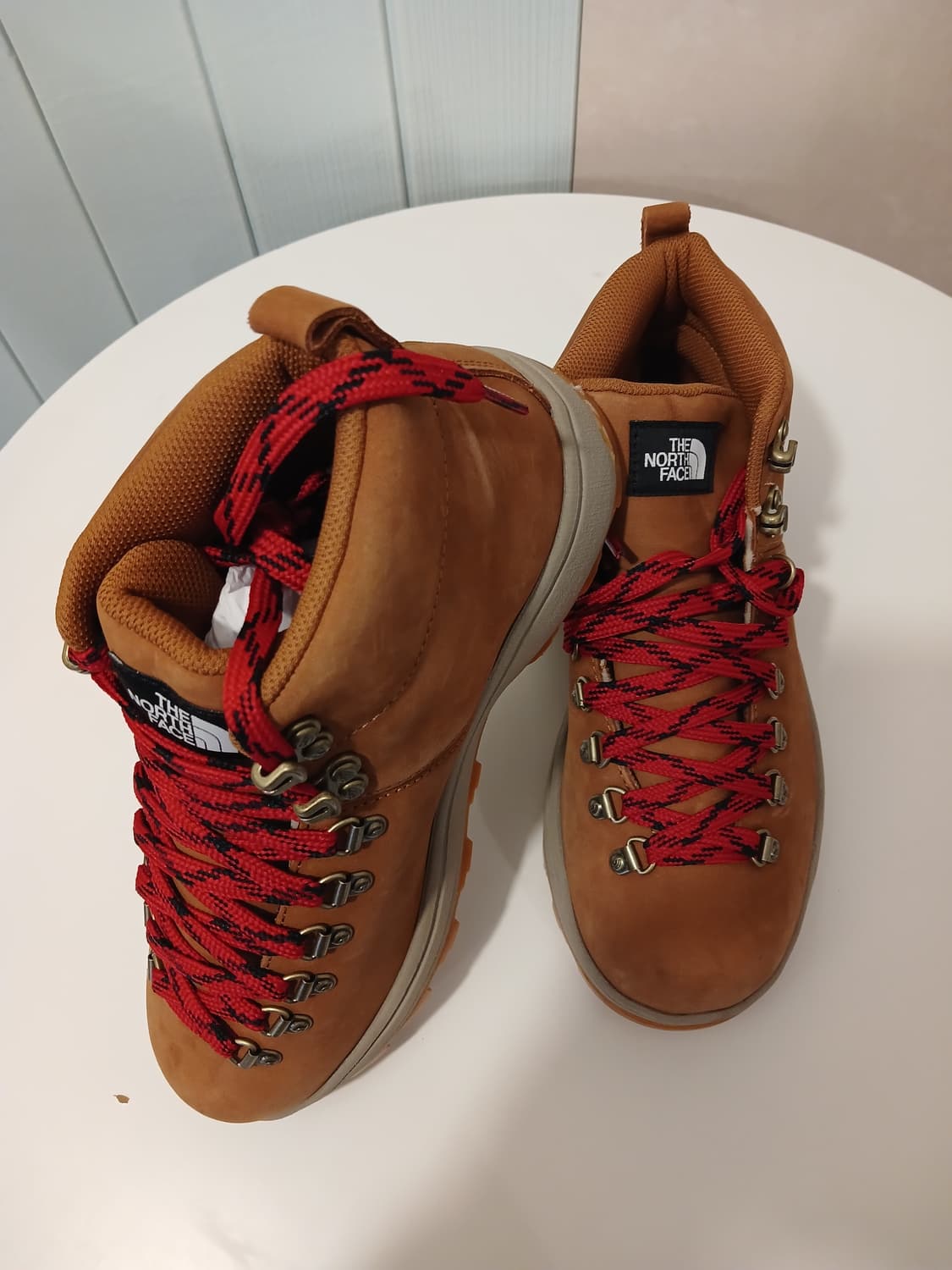 노스페이스 정품 여성 등산화/하이킹화/안전화 235 사이즈 상품이미지8