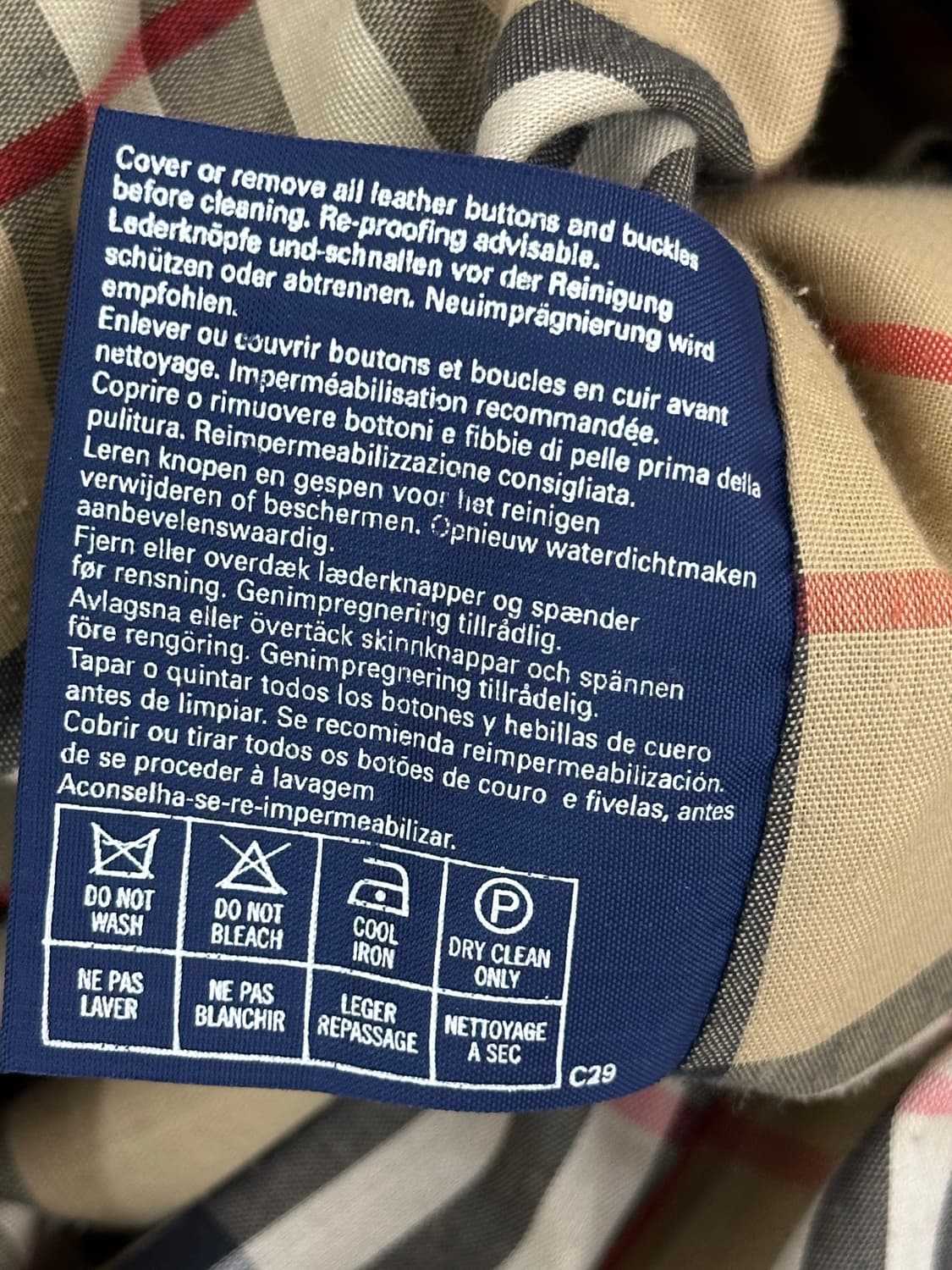 버버리 남성 트렌치코트 상품이미지9