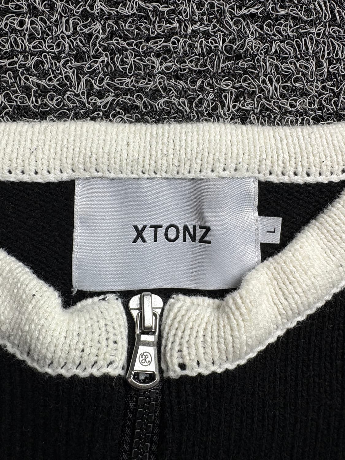 엑스톤즈 XTKO40 스포티 라운드 니트 집업 2413 상품이미지3