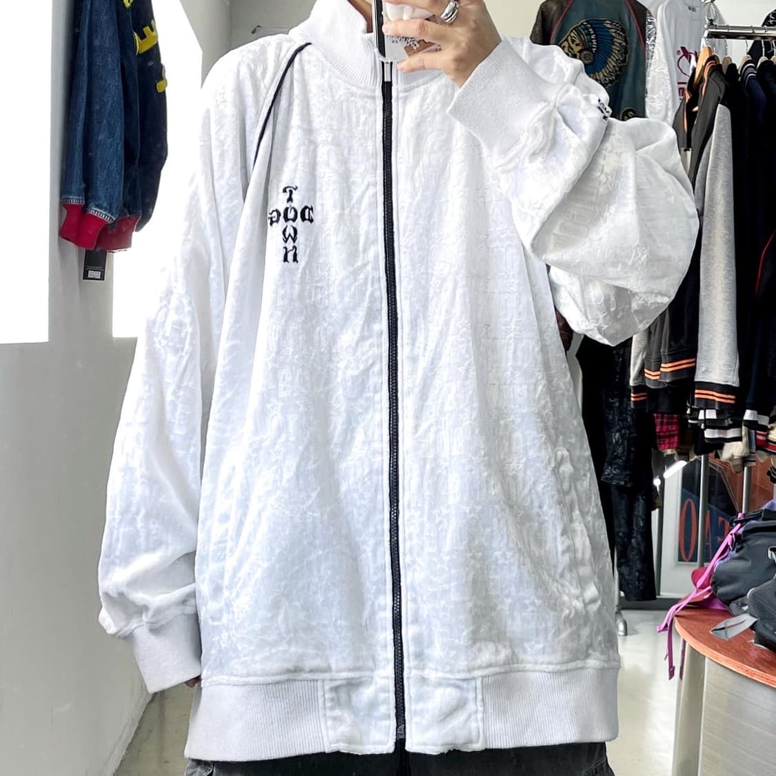 독타운 90s 블랙드래곤 엠브로이드 스타 벨벳 트랙탑 상품이미지2