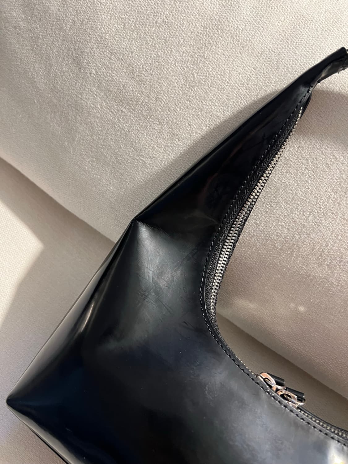 마지셔우드 블랙 호보 (미니X) 상품이미지3