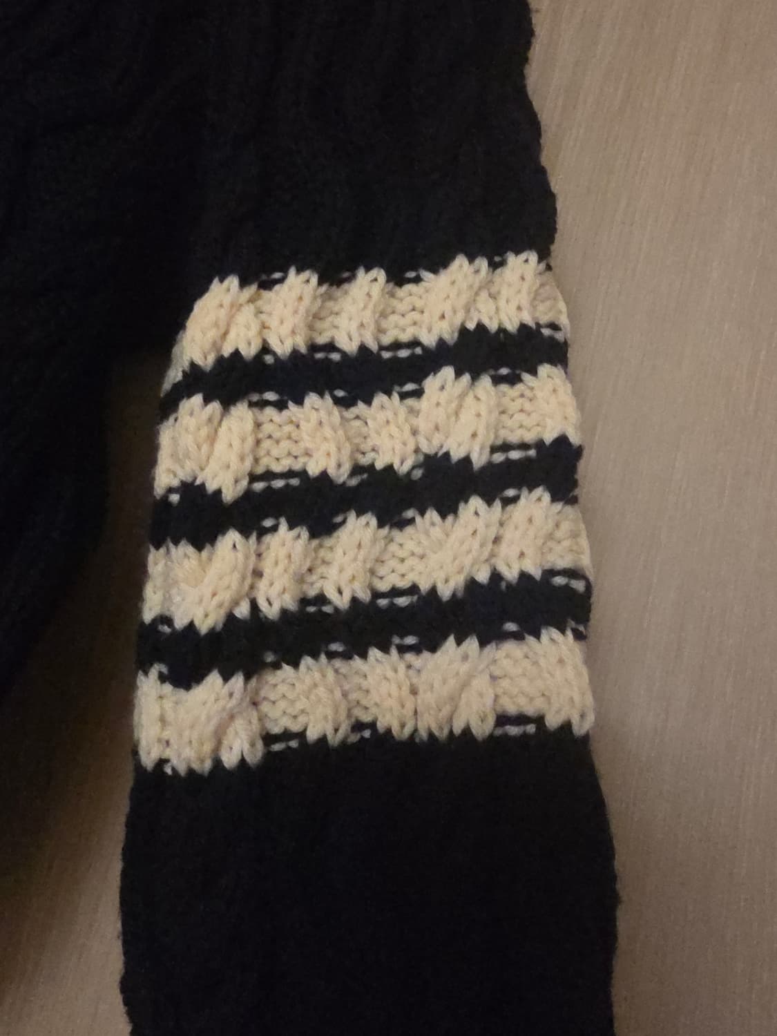 [ 2Size ] 톰브라운 네이비 아란 케이블 니트 상품이미지2